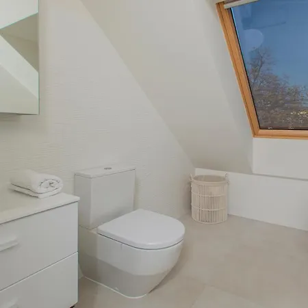 アパート Sun Terrace Mini Penthouse Bestern セゲド