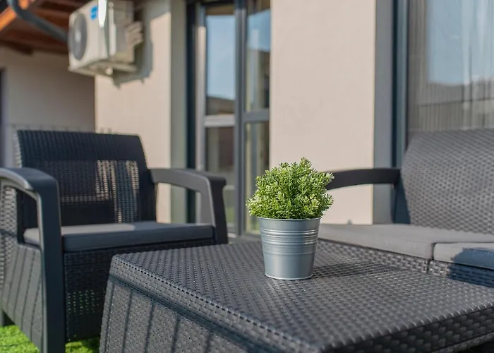 Sun Terrace Mini Penthouse Bestern Апартаменты Сегед